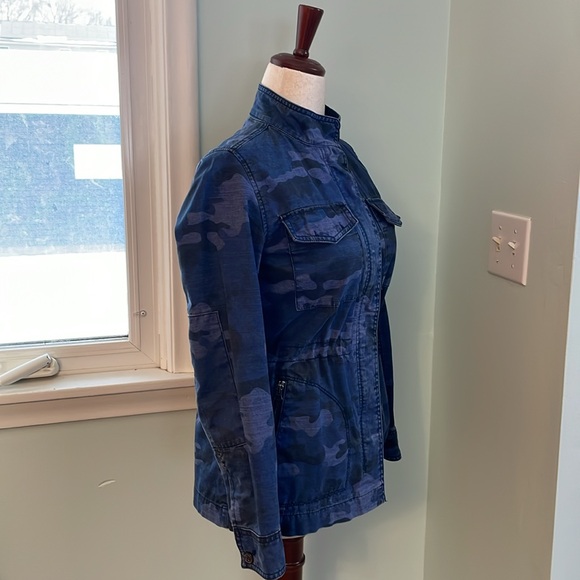 GAP Blue Camo Utility Jacket - Women’s Size S - Picture 5 of 15